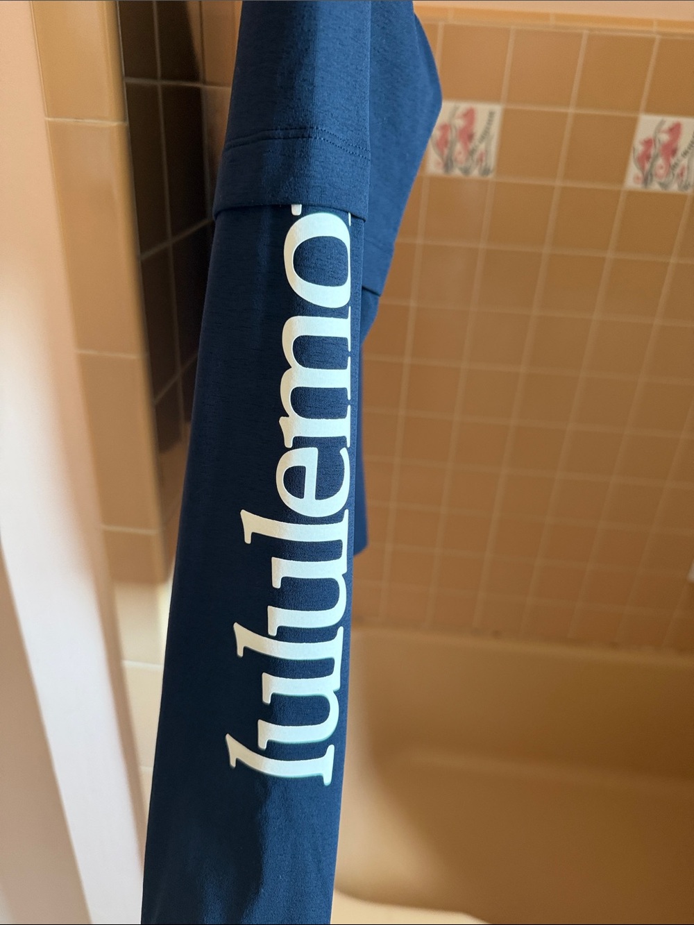NWOT lululemon athletica Navy Long-Sleeve Tennis Club Logo LONG TEE - Picture 5 of 7